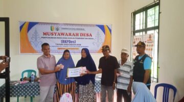 Pemdes Siberobah Kembali Menyalurkan BLT DD untuk Masyarakat Kurang Mampu