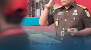 Kepala Kejaksaan Tinggi Aceh, Yudi Triadi, S.H., M.H., memimpin pelaksanaan Upacara Peringatan Hari Pahlawan