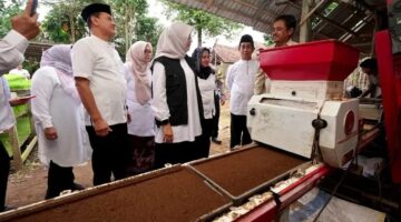 Pemkab Banyuwangi Dorong Anak Muda Terjun ke Dunia Pertanian