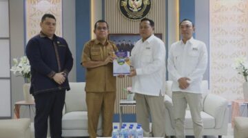 Gubernur Melki Serahkan LKPD Provinsi NTT T.A. 2025 ke BPK RI Perwakilan NTT