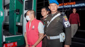 Tiga Tersangka Kasus Dugaan Korupsi Proyek Jembatan Sikabu/Kayu Gadang Resmi Ditahan Kejati Sumbar