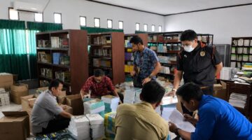 Kejaksaan Negeri Bima bersama Inspektorat Provinsi Nusa Tenggara Barat Melakukan Pemeriksaan Fisik Sehubungan Proses Penghitungan Kerugian Keuangan Negara Dugaan Penyalahgunaan Dana BOS SMAN 1 Woha