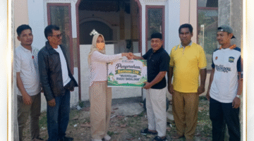 WALAU TAK SEBESAR HARAPAN, TAPI PENUH KETULUSAN — BPJS KESEHATAN BIMA SALURKAN BANTUAN PEMUGARAN MUSHOLLAH RIADU SHOALIHIN