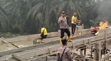 Polsek Singingi Tertibkan Dua Rakit PETI di Desa Sungai Bawang